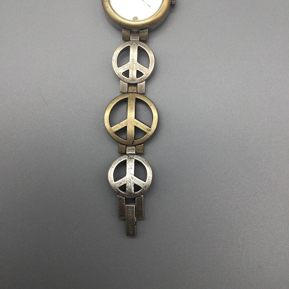 Lucky Brand Womens Watch 28mm Peace Sign Dial Two Tone New Battery 6.5